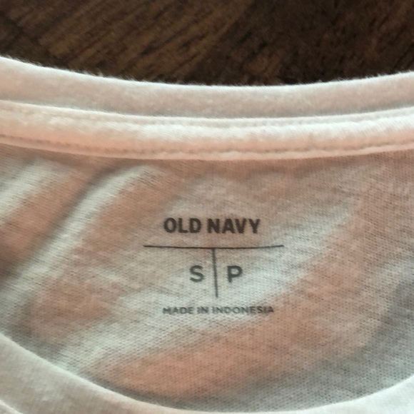 Women’s Old Navy Small tank top - Picture 3 of 3